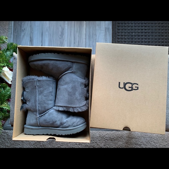 UGG Boots: Women’s Bailey Bow II - Picture 6 of 6